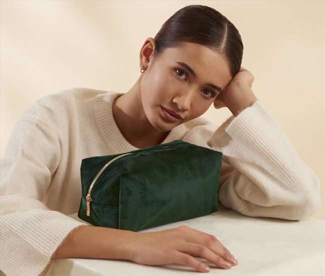 VELVET TOILETRY/ACCESSORY CASE BAG BASE BG716